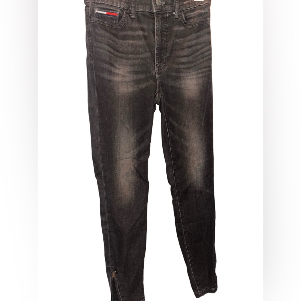 Tommy Hilfiger Women’s High-Rise Washed Black Jeans